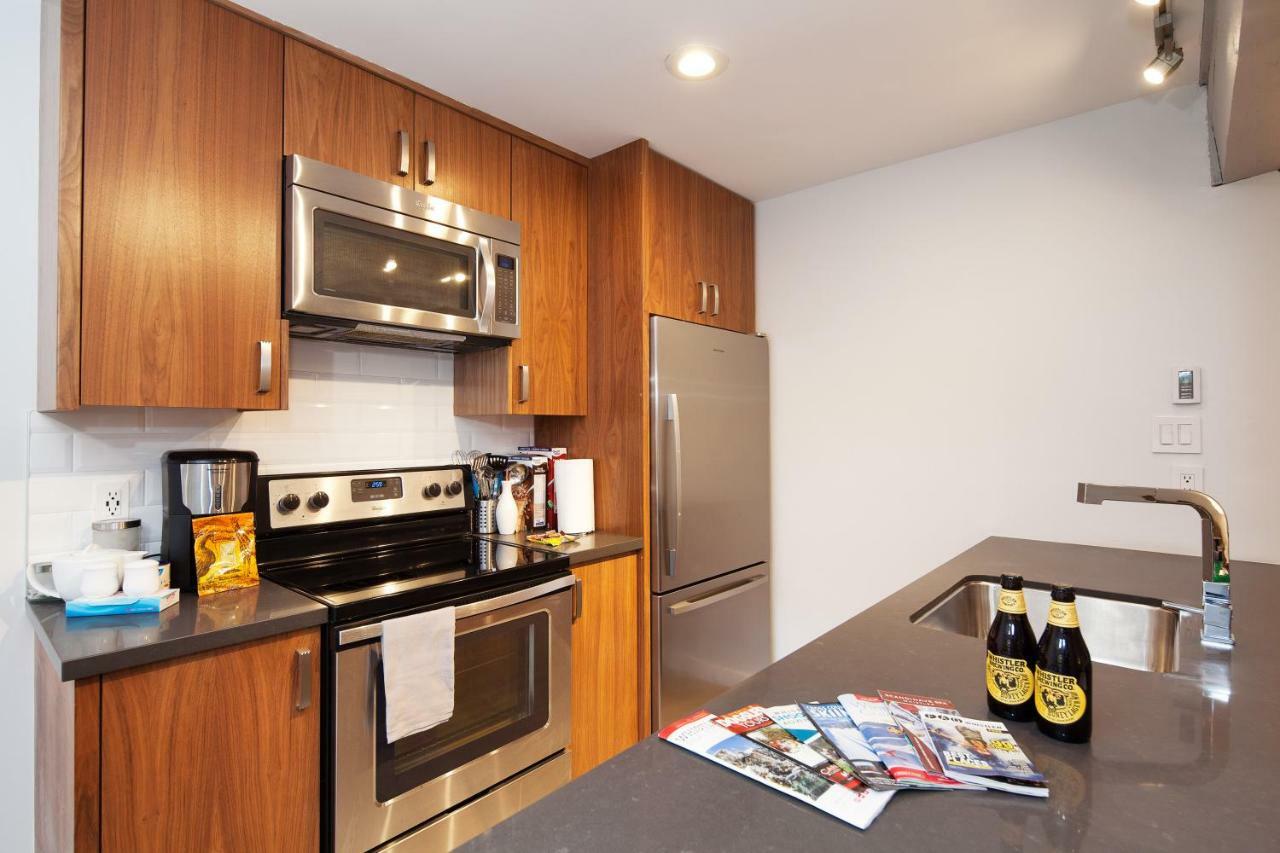 Gorgeous Whistler Creekside Studio Appartamento Esterno foto