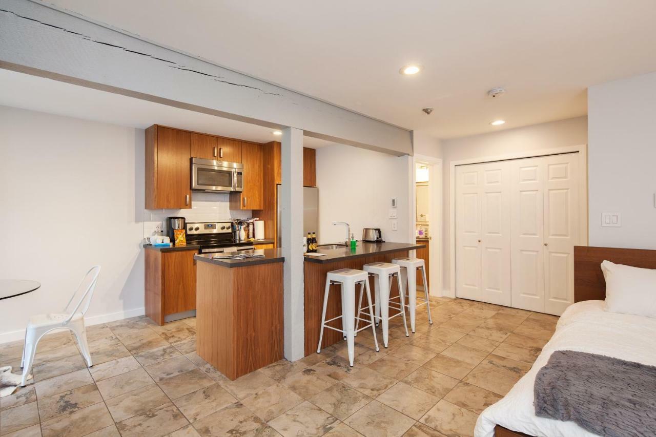 Gorgeous Whistler Creekside Studio Appartamento Esterno foto